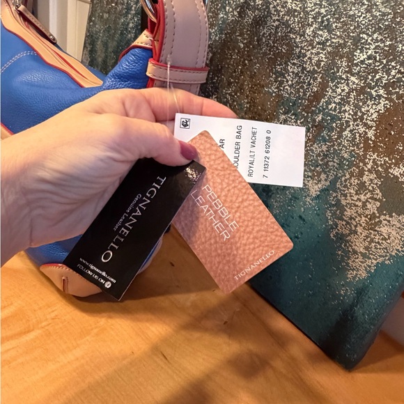 Tignanello All Star Blue Pebbled Leather Shoulder Bag!
Brand new with tags. - Picture 7 of 15